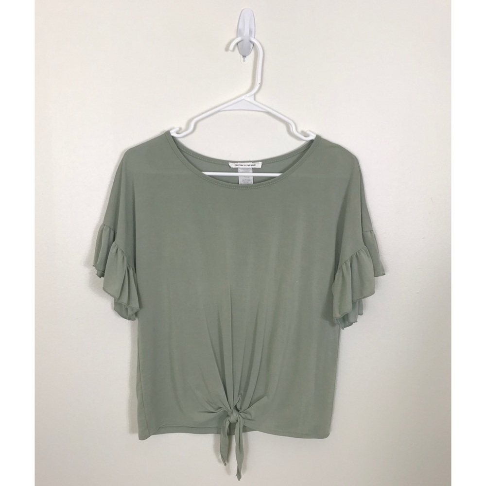 Caution to the wind green top💚